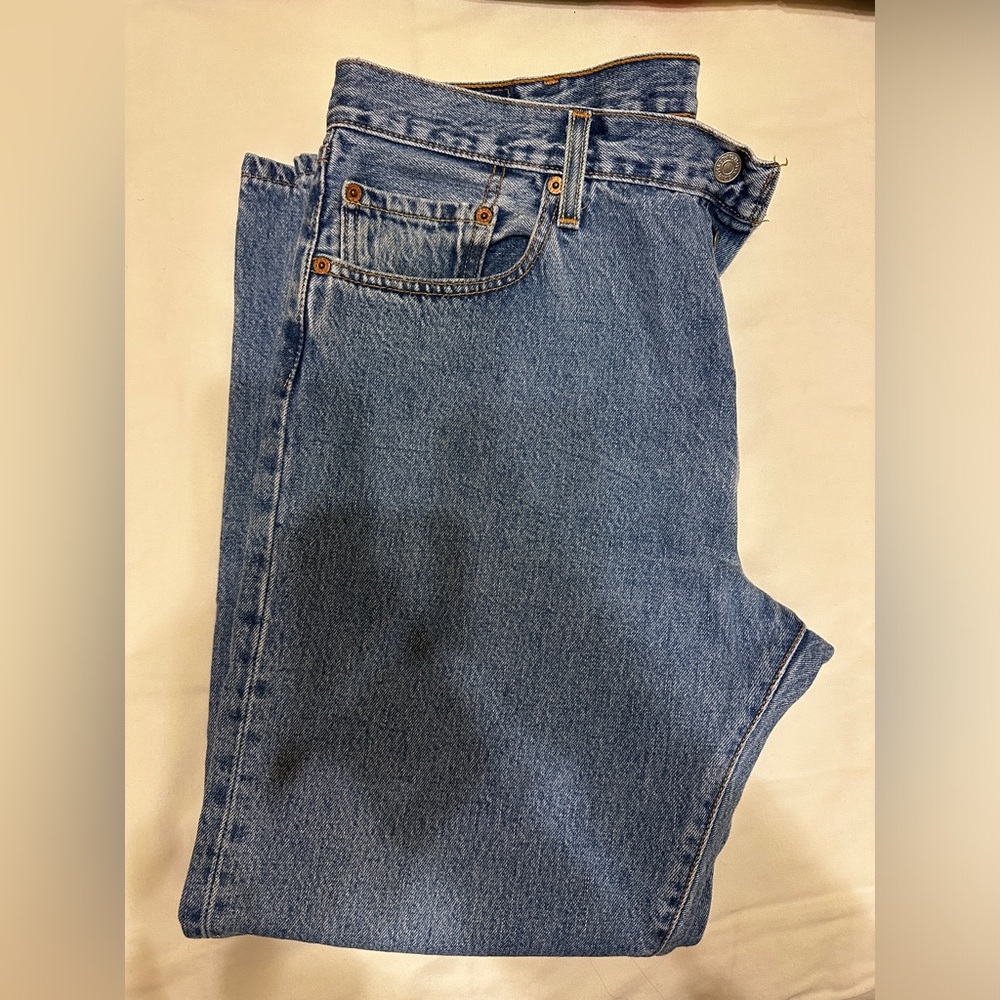 VINTAGE Y2K Levi’s 501 XX size 38x29  (1124)
